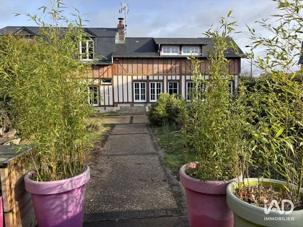 Maison 7 pièces 140 m²