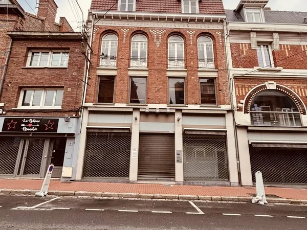 Maison avec appartements 348 m² 