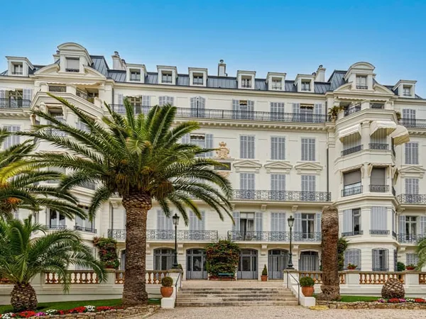 Appartement 5 pièces 239 m²