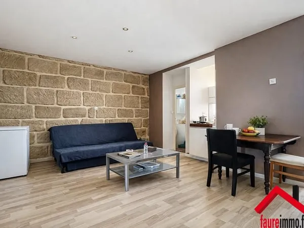 APPARTEMENT À BRIVE-LA-GAILLARDE