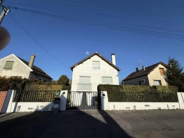 MAISON SUR SOUS-SOL TOTAL
