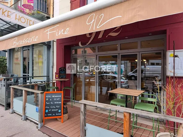 Local commercial 90 m²