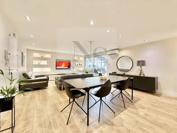 AIX-EN-PROVENCE / APPARTEMENT AVEC TERRASSE ET GARAGE LA DURANNE
