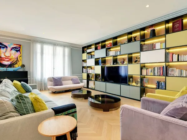 Appartement de Prestige ? 290 m2 € Triangle d'Or / Place François 1er ? Paris 8e
