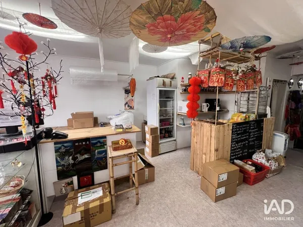 Immeuble commercial 2 pièces 177 m²