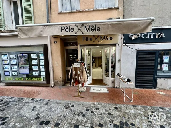Immeuble commercial 20 m²