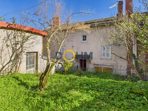 A VENDRE AMBERTMAISON 185 M2,JARDIN CLOS ET GARAGE