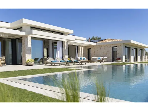Maison 7 pièces 575 m²
