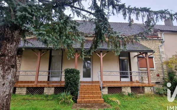 Maison avec appartements 219 m²