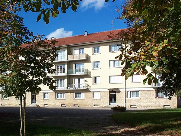 Appartement de Type 4 - Rue du Petit Versailles - Châtillon sur Seine