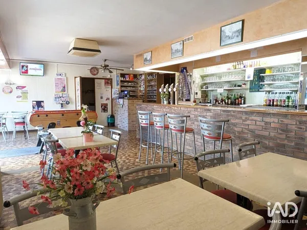 Immeuble commercial 500 m²
