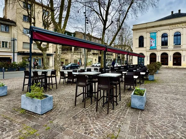 EXCLUSIVITE Fonds de commerce Brasserie emplacement no1 au coeur de Cahors