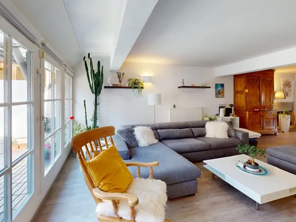 Splendide LOFT au coeur de la ville de Pontarlier avec terrasse