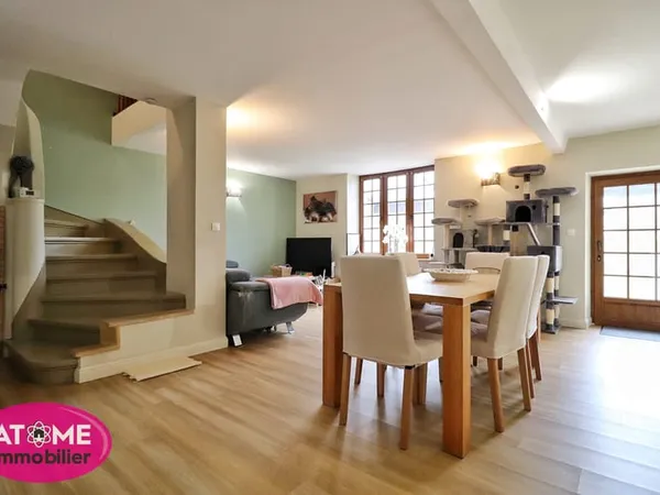 BELLE MAISON DE VILLAGE à BEAUMONT