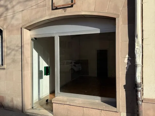 Local commercial 2 pièces 31 m²