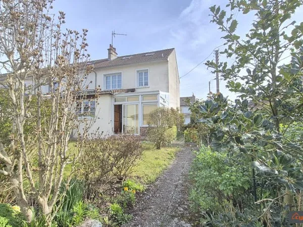 Maison 7 pièces 110 m²
