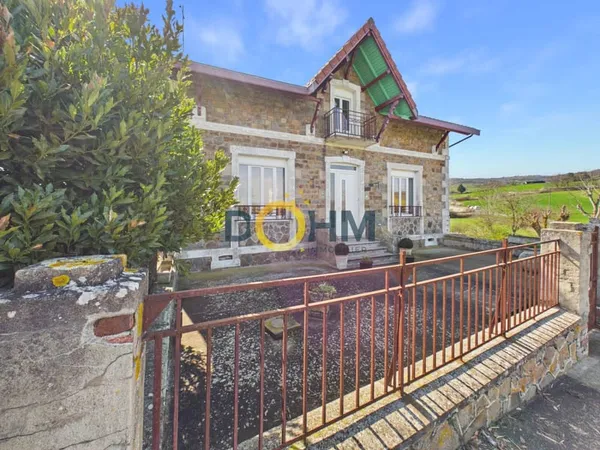 Maison bourgeoise-Lempdes-Sur-Allagnon 174m2