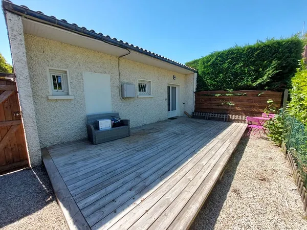 Appartement studio Salles 1 pièce(s) 30.64 m2