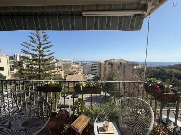 Appartement T5 avec terrasse, parking et cave à BASTIA (Toga)