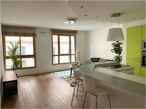 Appartement T2 meublé 57 m² spacieux - Quartier Saint-Étienne - Standing avec parking