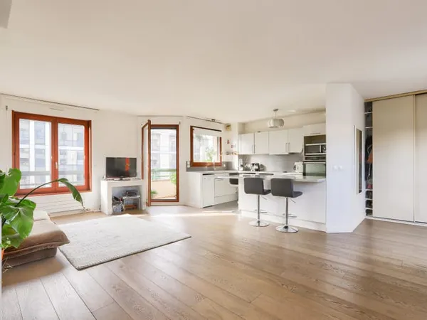 Rueil-Malmaison - RUEIL SUR SEINE - Appartement à vendre - 3 pièces - 77.78m² loi Carrez - Balcon.
