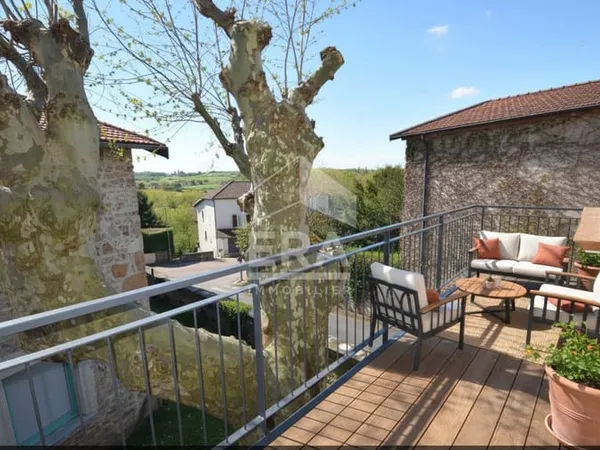 DOMMARTIN- Maison de village T4 rénovée à louer -Terrasse
