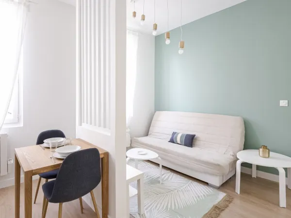Appartement Location Marseille 1p 18m² 541€