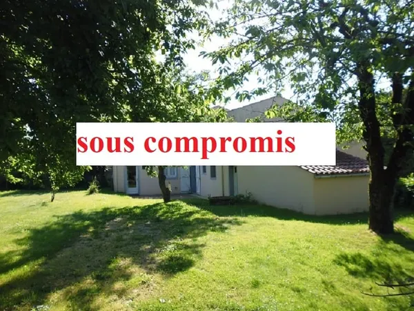 Maison Nieul Le Dolent 4 pièce(s) 87 m2- et dépendances
