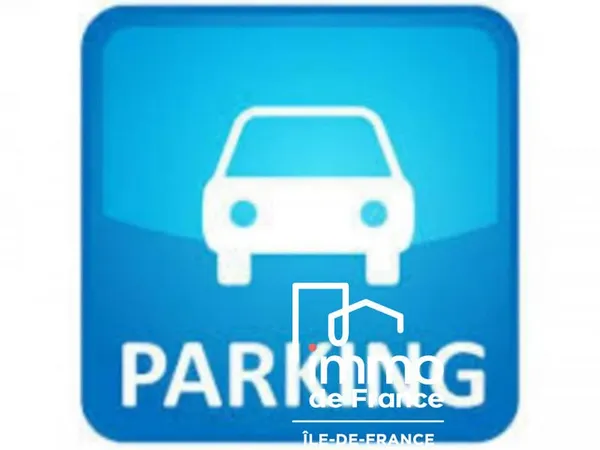 FACE CANAL PROCHE REPUBLIQUE EMPLACEMENT DE PARKING
