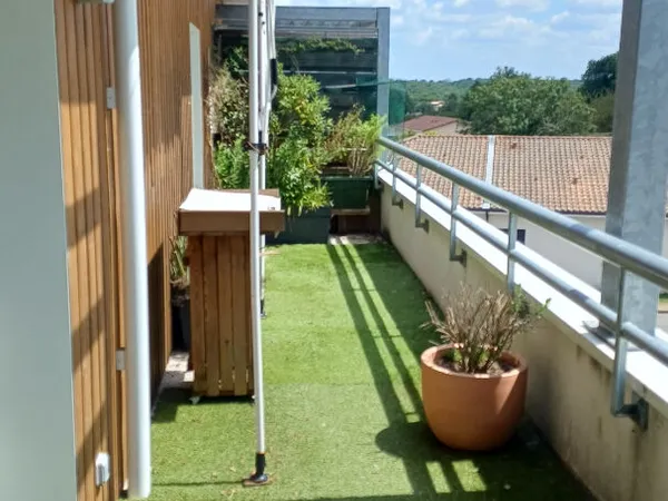 Appartement Pompignac 2 pièce(s) 46 m2