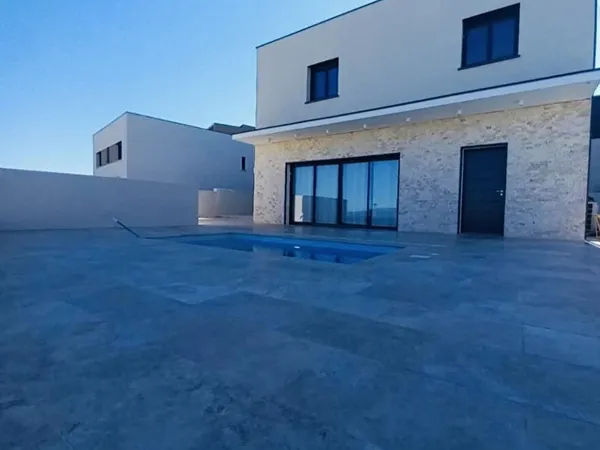 Maison Narbonne 4 pièce(s) 112 m2