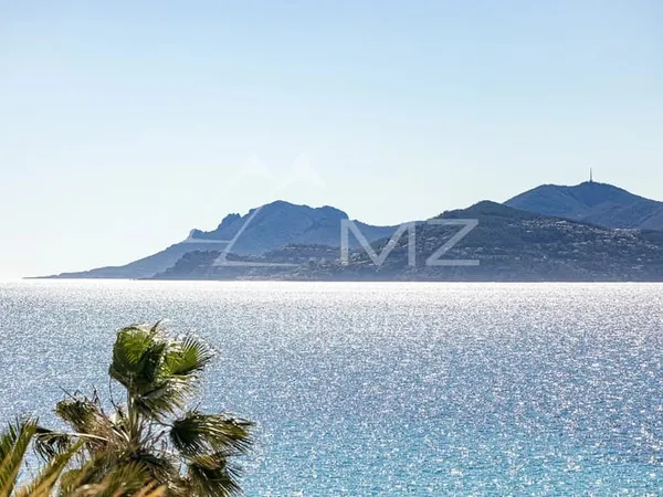 Cannes Vieux-Port - Dernier étage - Vue Mer Panoramique