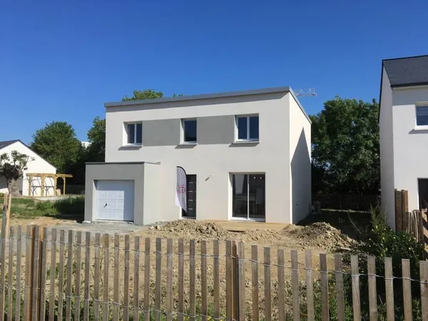 MAISON A ETAGE SUR LA FLECHE PROCHE CENTRE VILLE - 5 chambres