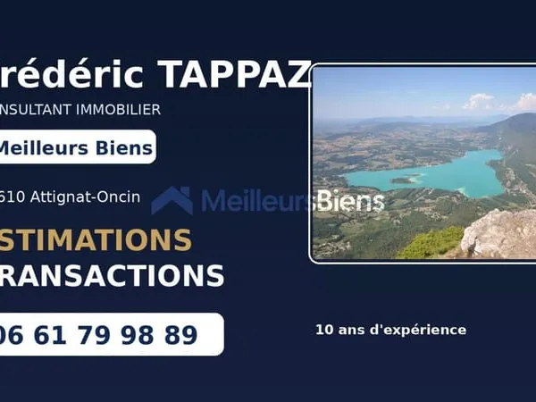 Avant pays Savoyard, deux stabulations libres 350 m² et 450m² avec hangar en bois 455 m² sur une par