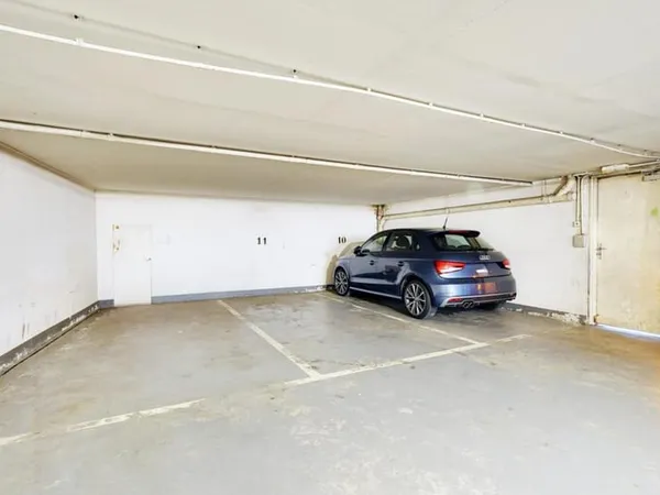 PARIS 16EME : RUE D'AUTEUIL / EGLISE D'AUTEUIL / JEAN-BAPTISTE SAY - PARKING EN SOUS-SOL