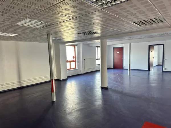 Plateau de bureaux à Lens