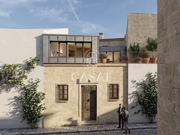 Montpellier Écusson Maison de ville triplex avec terrasse en secteur patrimonial protégé, éligible M