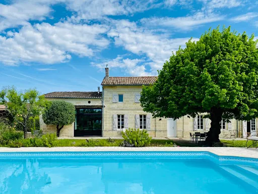 Maison 11 pièces 420 m²