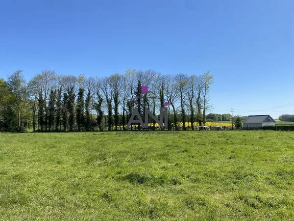 Terrain 4837 m²