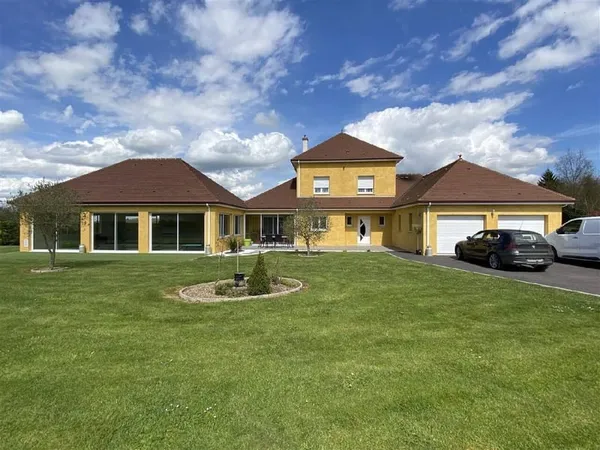 Maison 7 pièces 150 m²