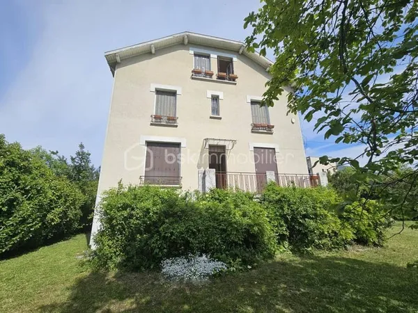 Demeure 8 pièces 185 m²