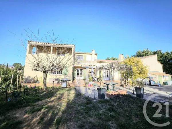 Maison 7 pièces 292 m²