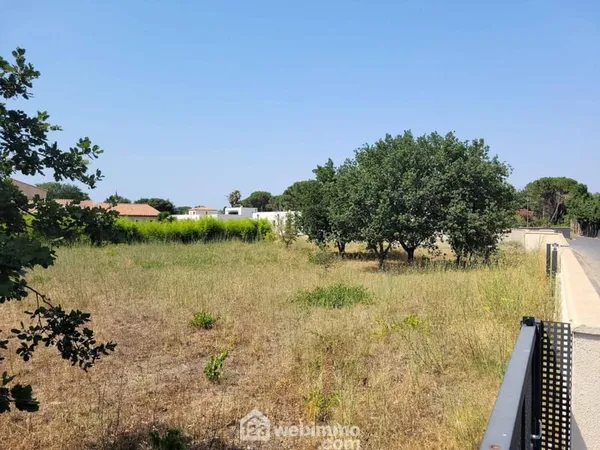 Terrain constructible 1126 m²