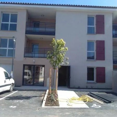 Stationnement Location Saint-Maximin-la-Sainte-Baume   60€