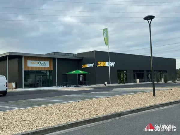 Local commercial 257 m²