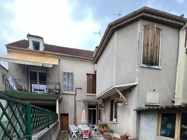 Immeuble 7 pièces 151 m²
