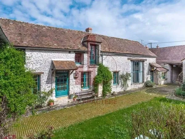 Maison 12 pièces 304 m²