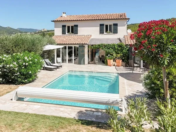 Villa 7 pièces 189 m²