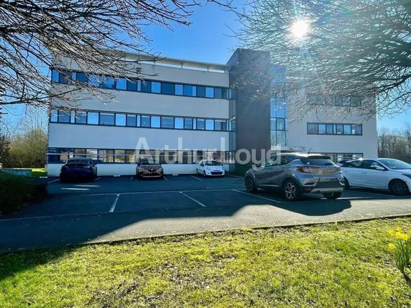 Bureaux 772 m²
