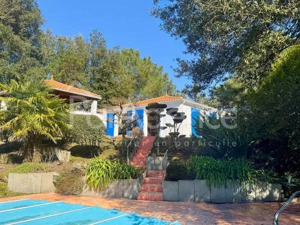 Maison 6 pièces 140 m²